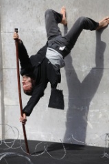 Au pied du mur 17 * 5616 x 3744 * (6.24MB)